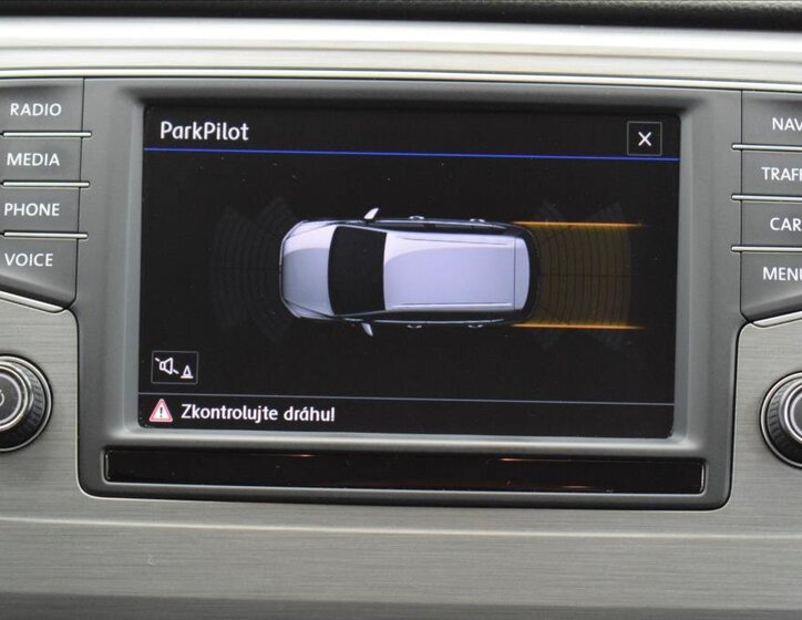 Volkswagen Golf Sportsvan 18