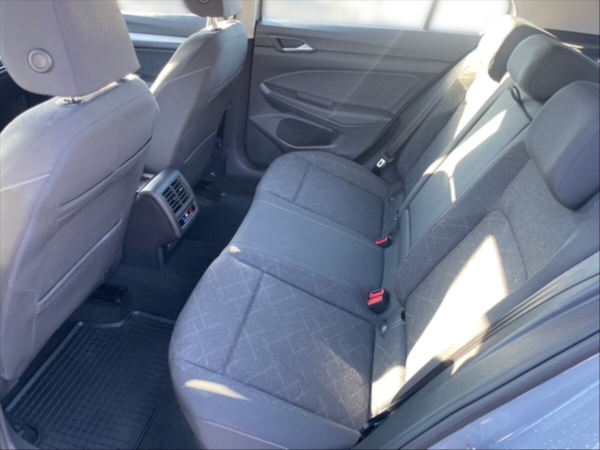 Volkswagen Golf Kombi 1,5 l 96 kw