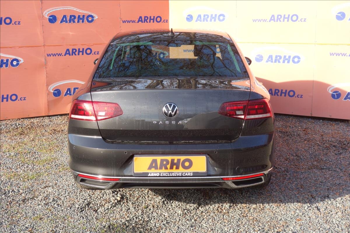 Volkswagen Passat Sedan / Limuzína 2,0 l 110 kw
