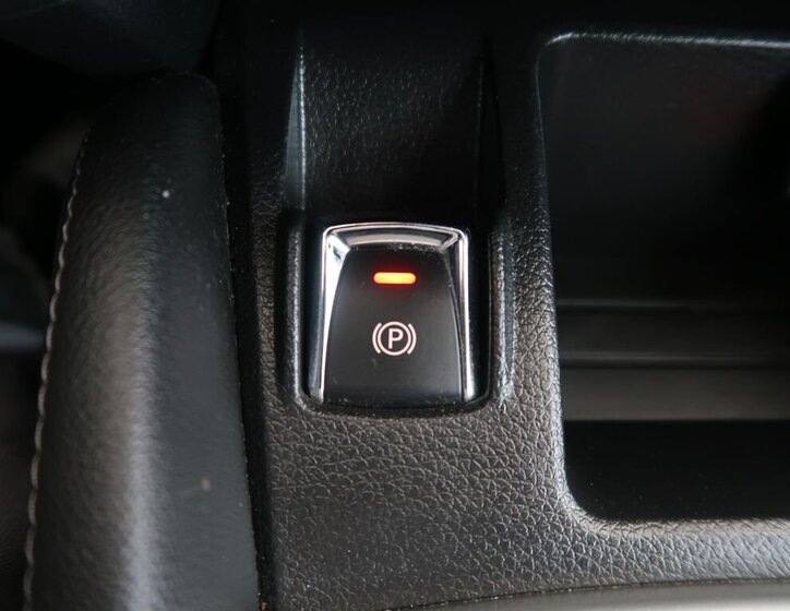 Nissan Qashqai SUV / Terénní 1,5 l 81 kw