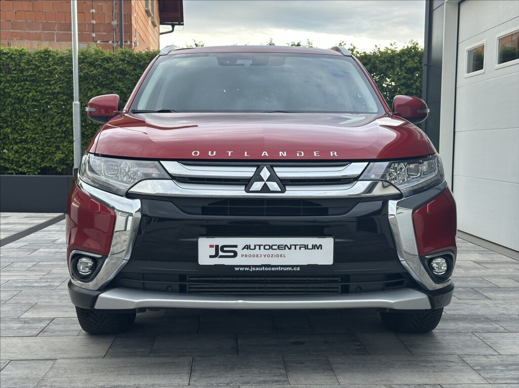 Mitsubishi Outlander SUV / Terénní 2,3 l 110 kw