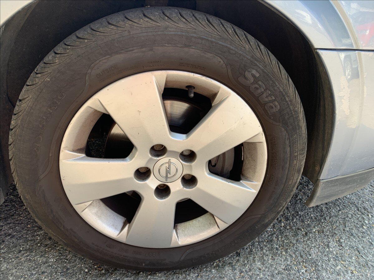 Opel Vectra Sedan 2,2 l 92 kw