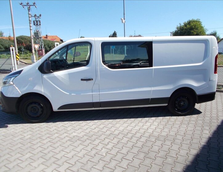 Renault Trafic 4