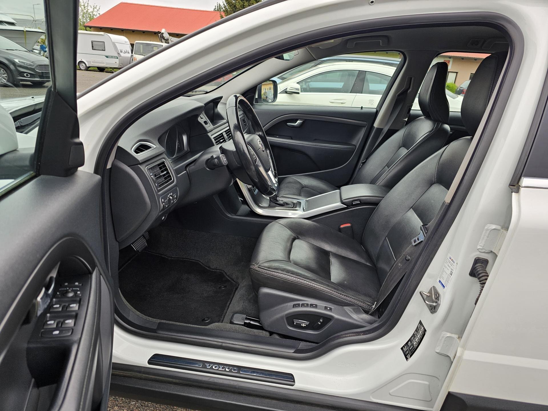 Volvo XC70 Kombi 2,0 l 133 kw