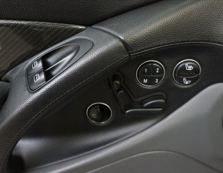 Mercedes-Benz SL Kabriolet 5,5 l 471 kw