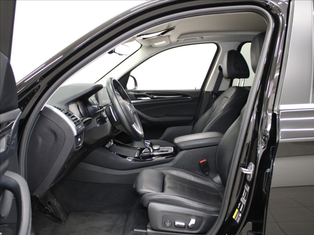 BMW X3 SUV / Terénní 2,0 l 215 kw