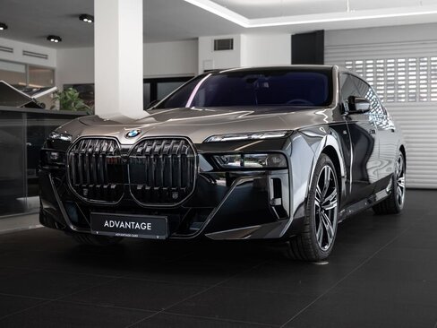 BMW Řada 7 Sedan / Limuzína 3,0 l 220 kw