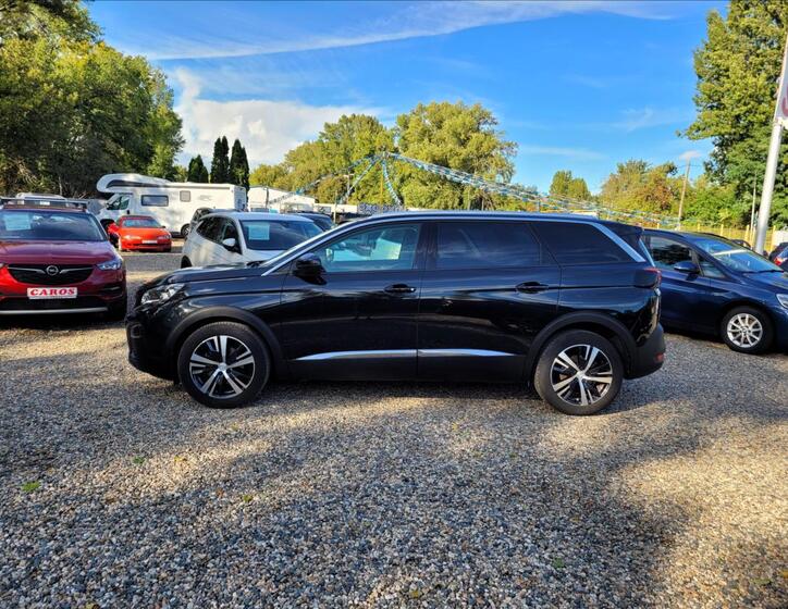 Peugeot 5008 3