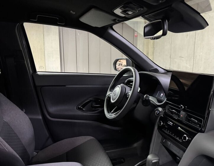 Toyota Yaris Cross SUV / Terénní 1,5 l 85 kw