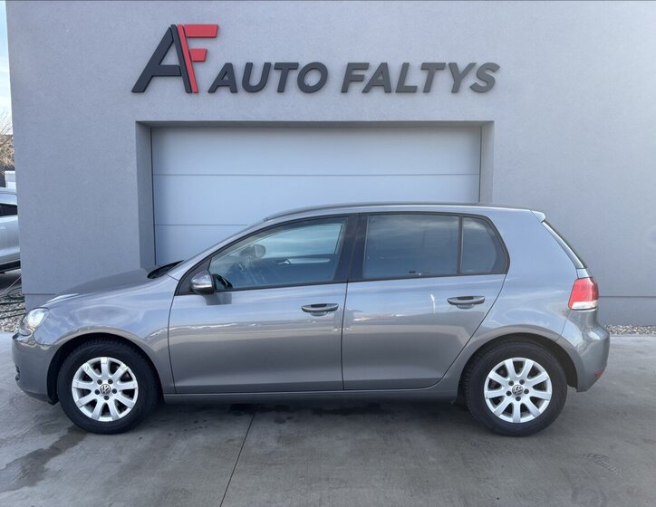 Volkswagen Golf Hatchback 1,2 l 77 kw