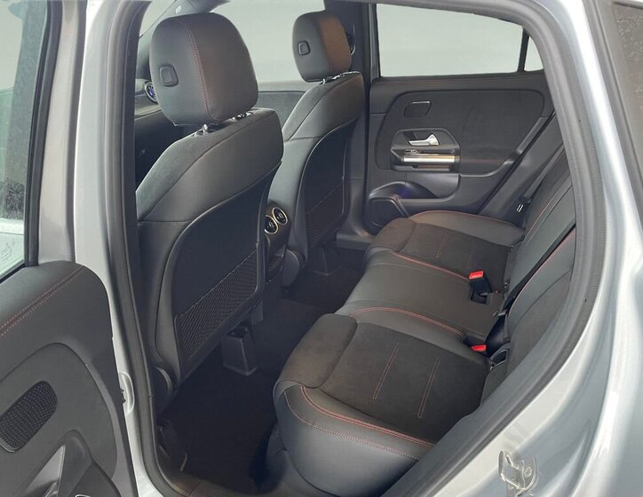 Mercedes-Benz GLA SUV 2,0 l 110 kw