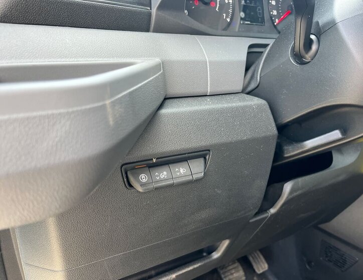 Nissan Interstar Skříň 2,0 l 96 kw