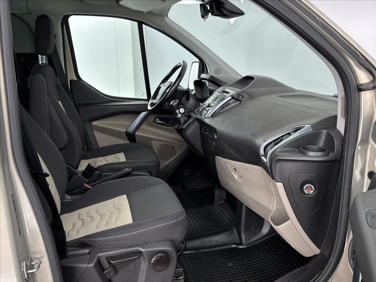 Ford Tourneo Custom Kombi 2,0 l 125 kw