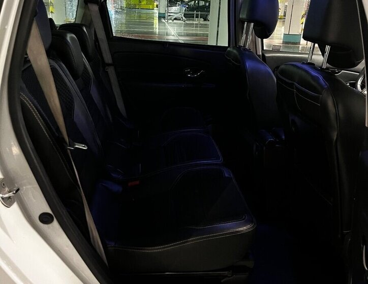 Renault Grand Scénic MPV 0,0 96 kw