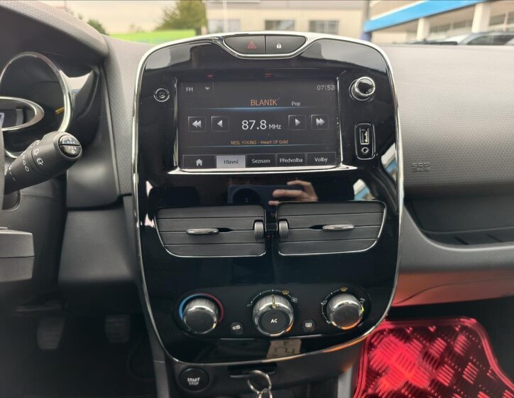 Renault Clio Hatchback 1,1 l 54 kw