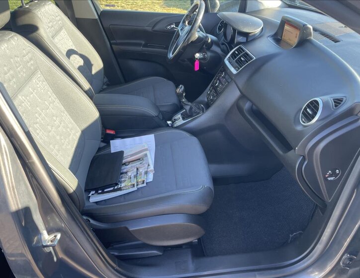 Opel Meriva MPV 1,4 l 88 kw