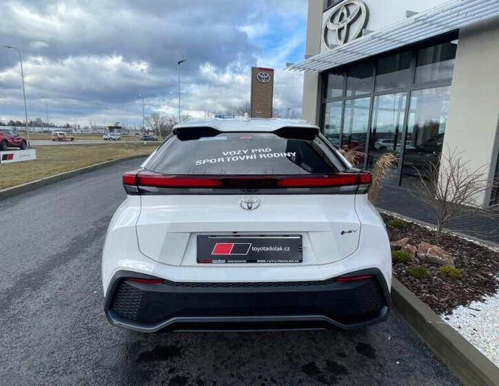 Toyota C-HR SUV / Terénní 1,8 l 98 kw