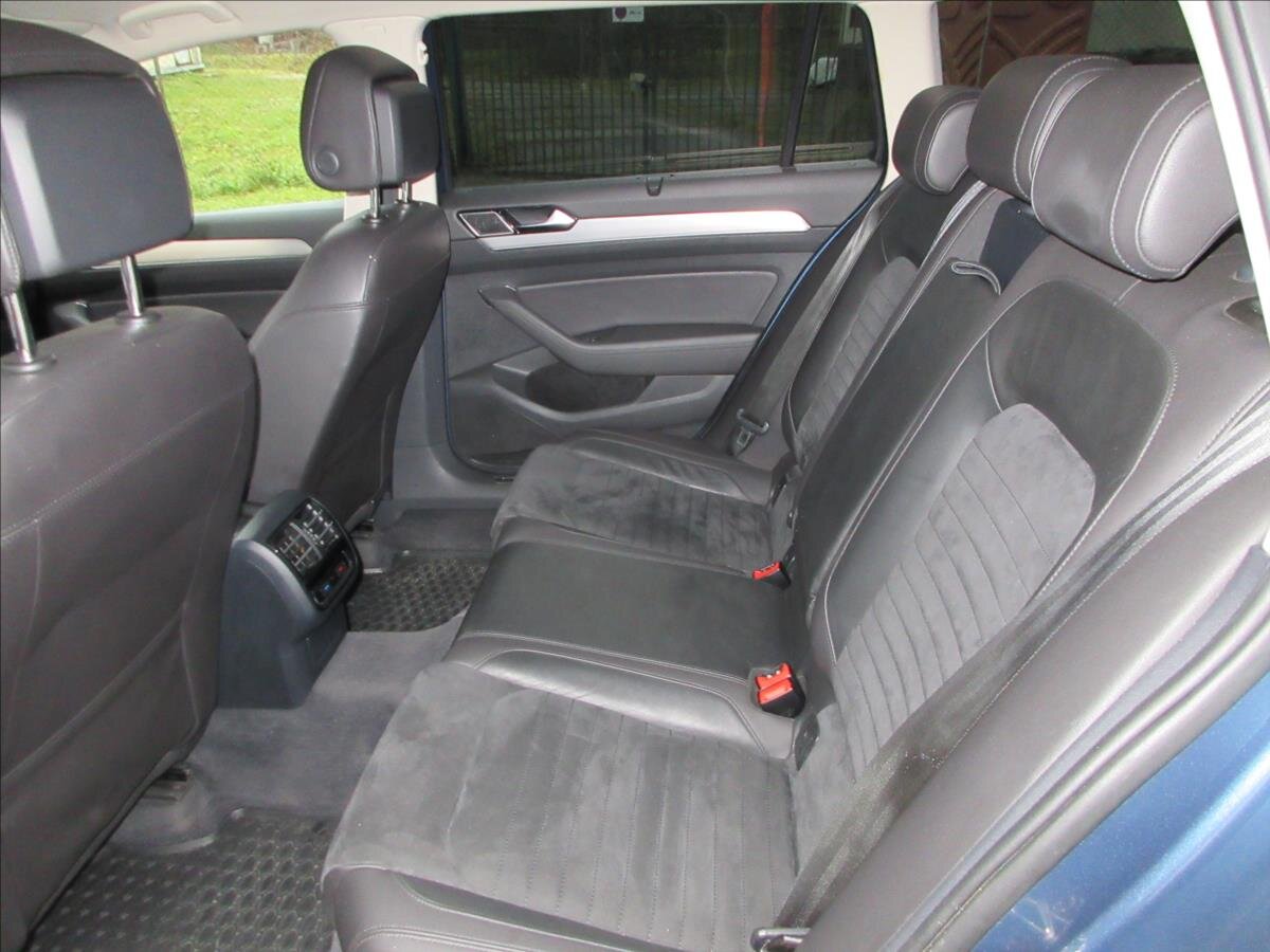 Volkswagen Passat Kombi 1,6 l 88 kw