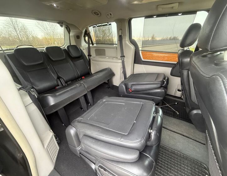 Chrysler Grand Voyager 11