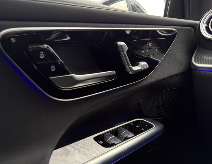 Mercedes-Benz GLC SUV 2,0 l 145 kw