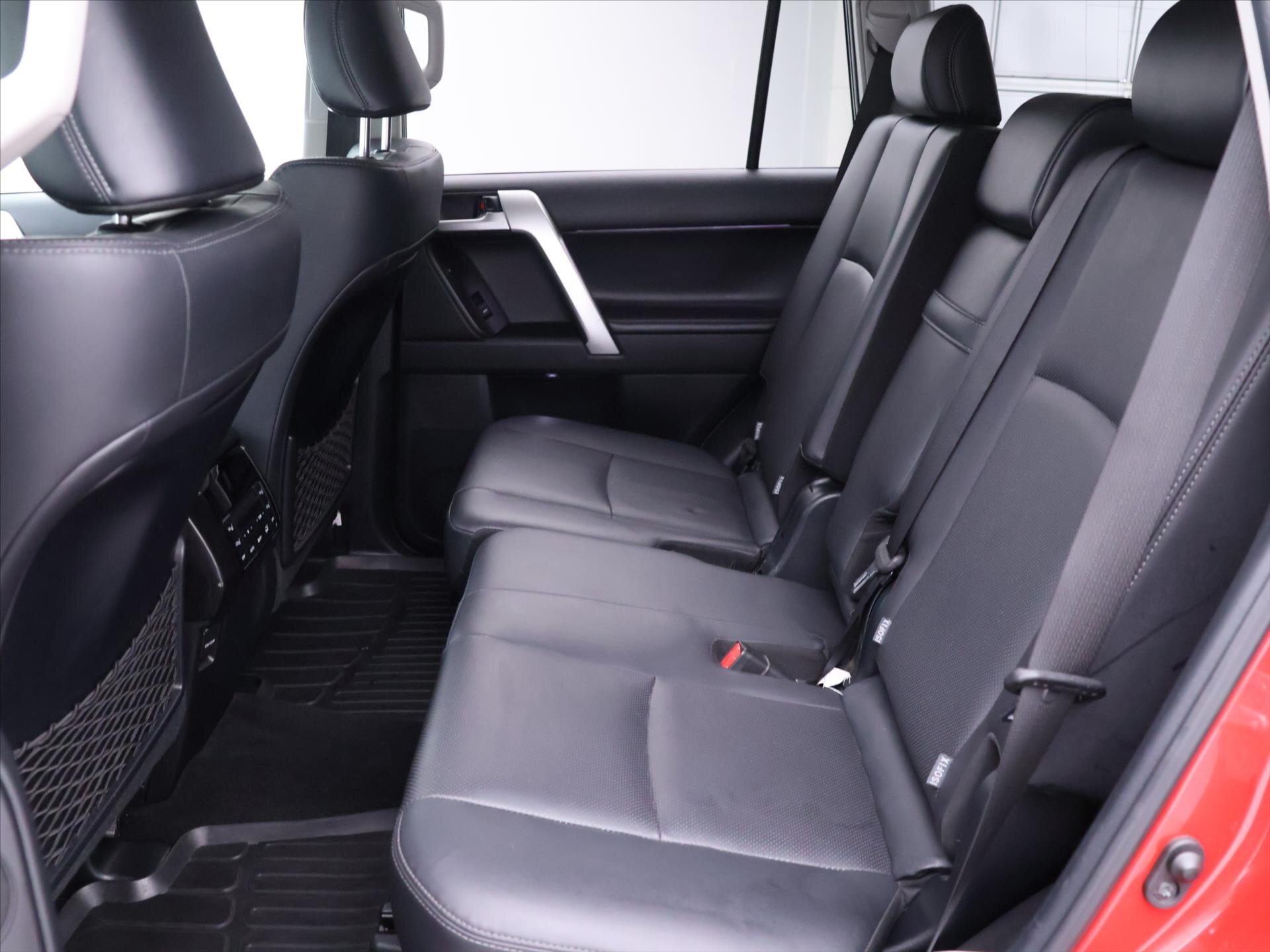 Toyota Land Cruiser SUV / Terénní 2,8 l 150 kw