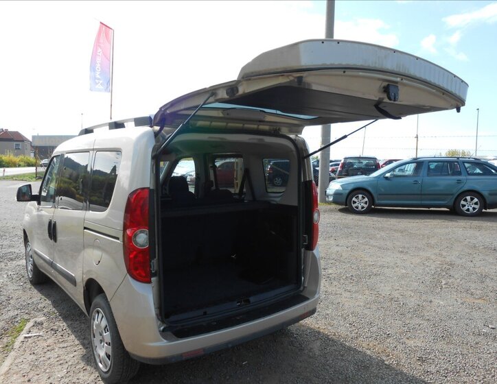 Fiat Dobló Kombi 1,6 l 77 kw