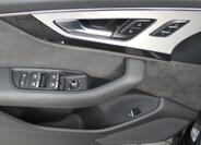 Audi Q7 9