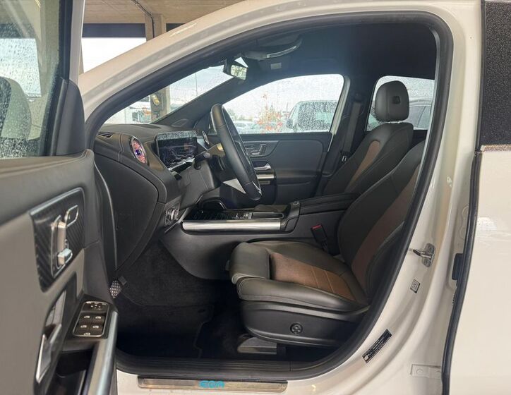 Mercedes-Benz EQA 10