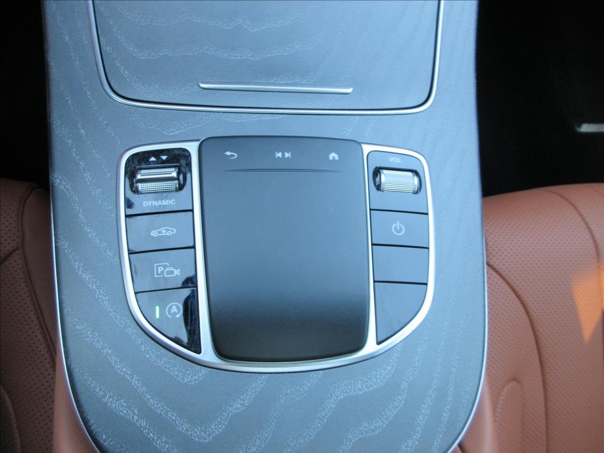 Mercedes-Benz CLS Sedan / Limuzína 3,0 l 270 kw