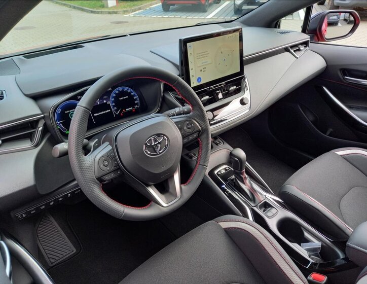 Toyota Corolla Kombi 2,0 l 144 kw