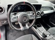 Mercedes-Benz GLB SUV / Terénní 2,0 l 225 kw