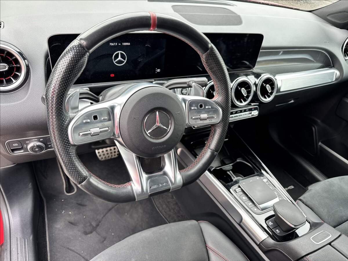 Mercedes-Benz GLB SUV / Terénní 2,0 l 225 kw