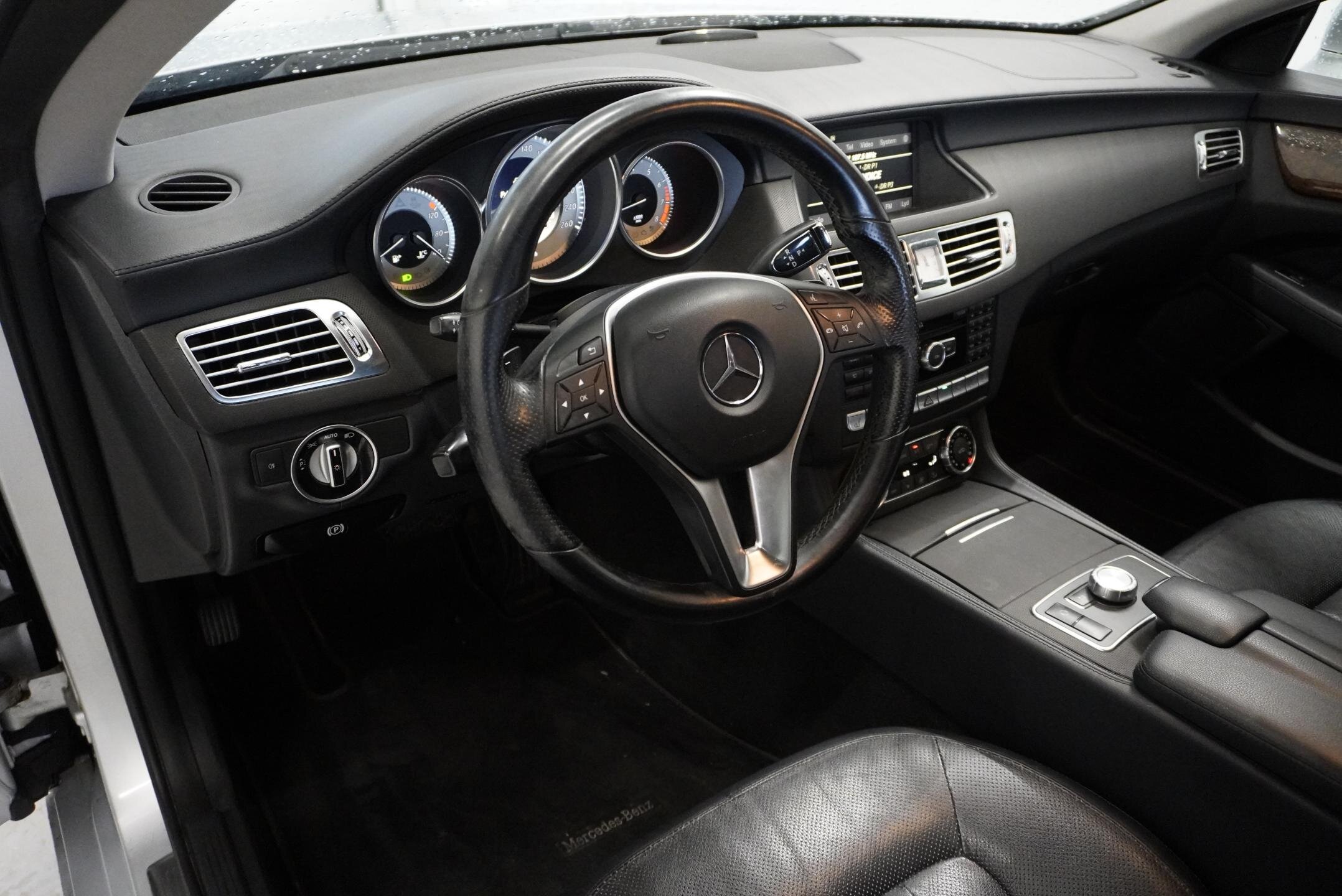 Mercedes-Benz CLS Sedan 3,5 l 225 kw