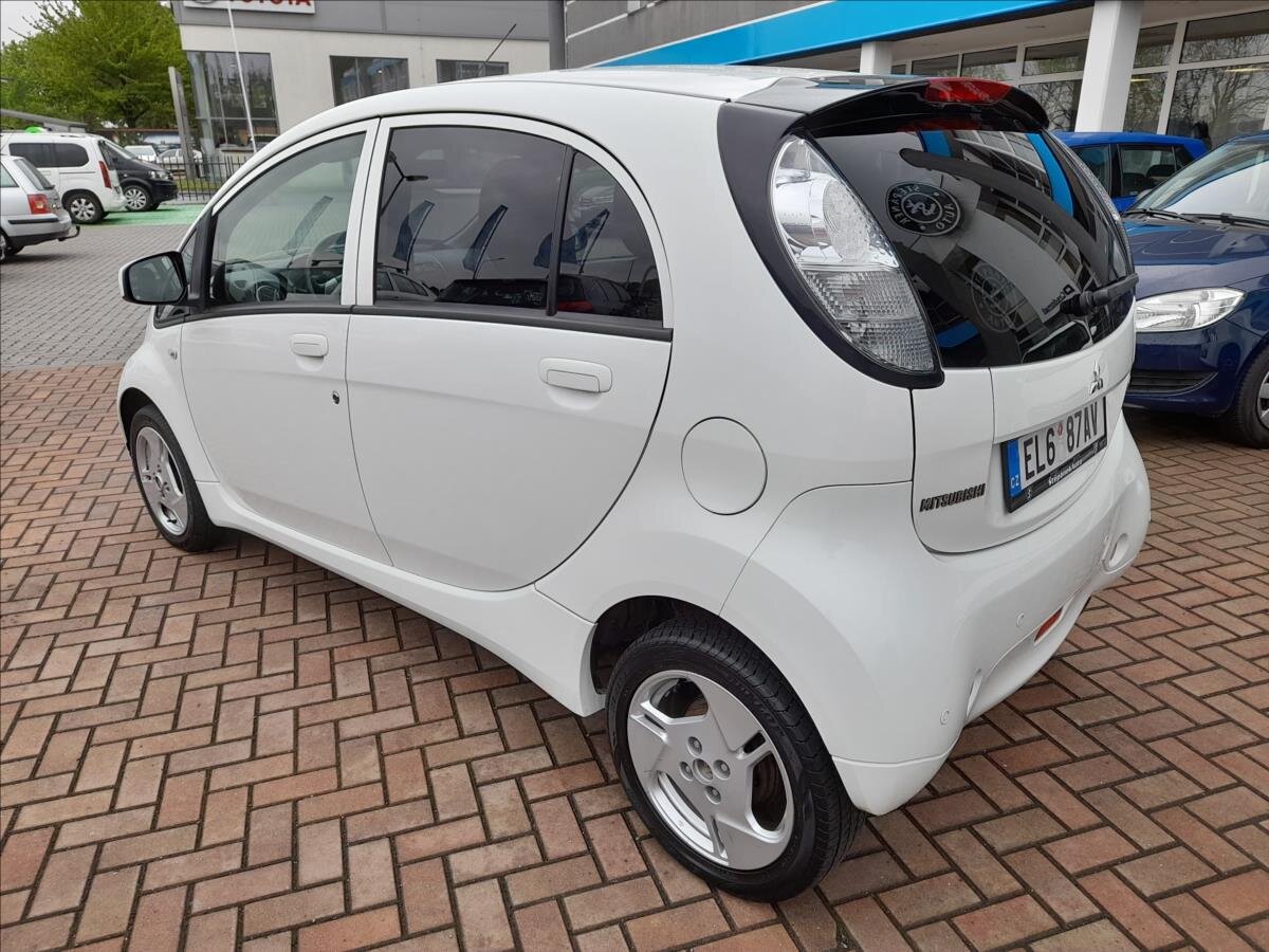 Mitsubishi Ostatní Hatchback 0,0 35 kw