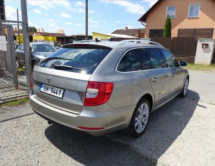 Škoda Superb 6