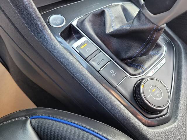 Volkswagen Tiguan SUV 2,0 l 235 kw