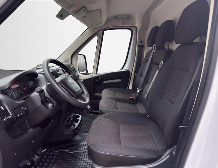 Citroën Jumper Skříň 2,2 l 103 kw