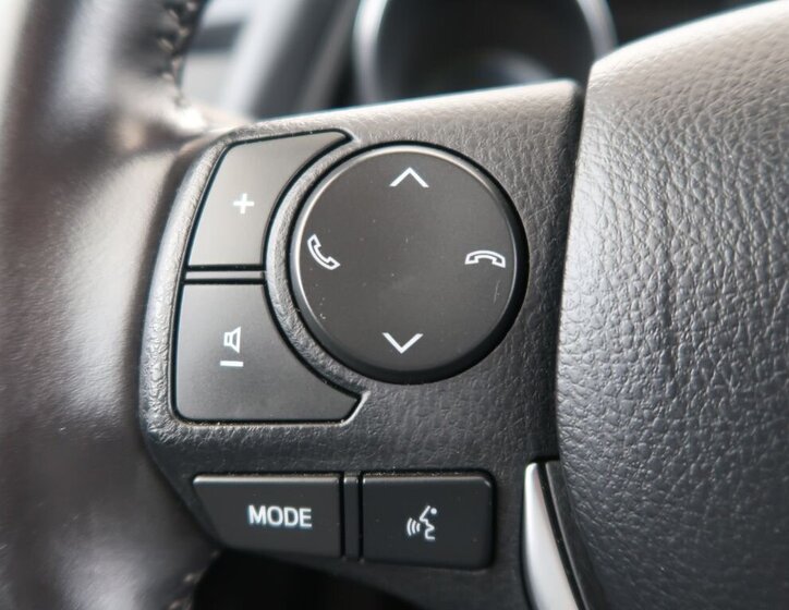 Toyota Auris Kombi 1,8 l 73 kw