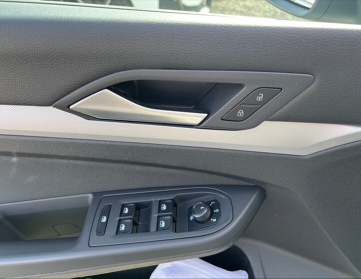 Volkswagen Golf Kombi 999,0 81 kw