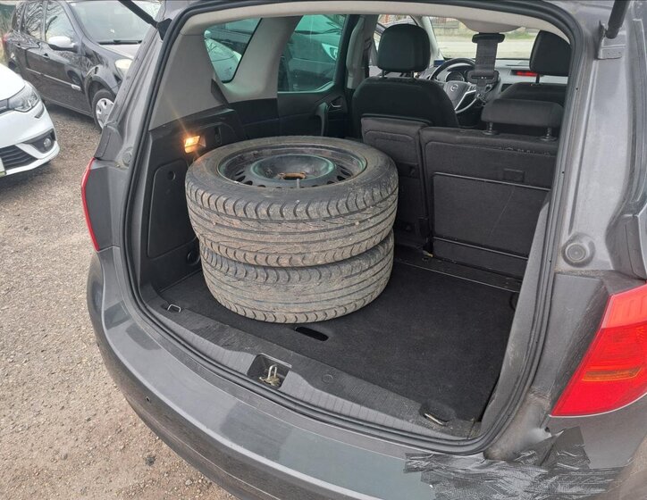 Opel Meriva Hatchback 1,2 l 55 kw