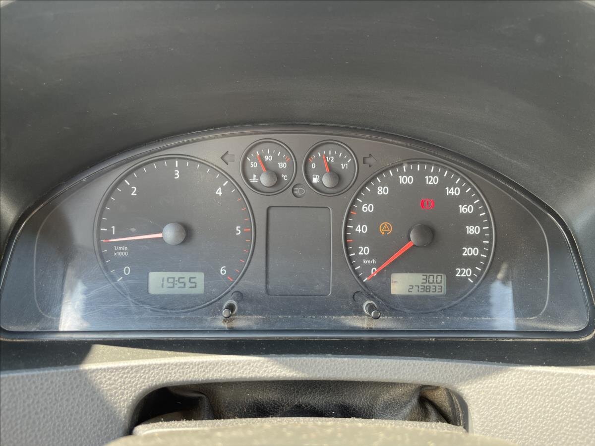 Volkswagen Transporter Valník 2,5 l 96 kw