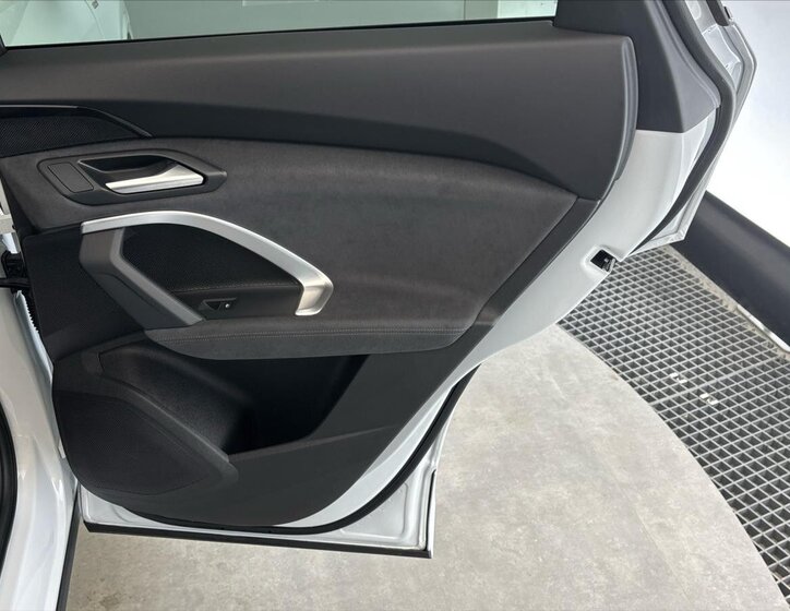 Audi Q5 SUV / Terénní 2,0 l 150 kw