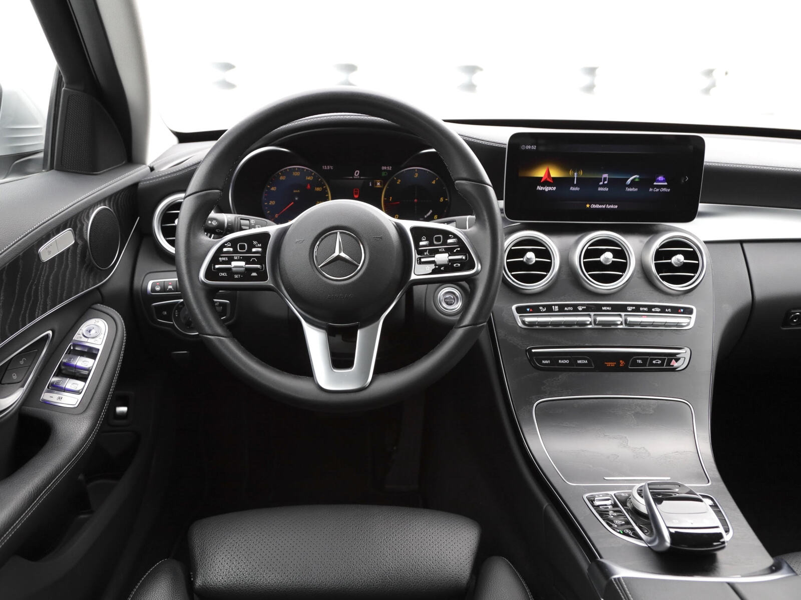 Mercedes-Benz Třídy C 9