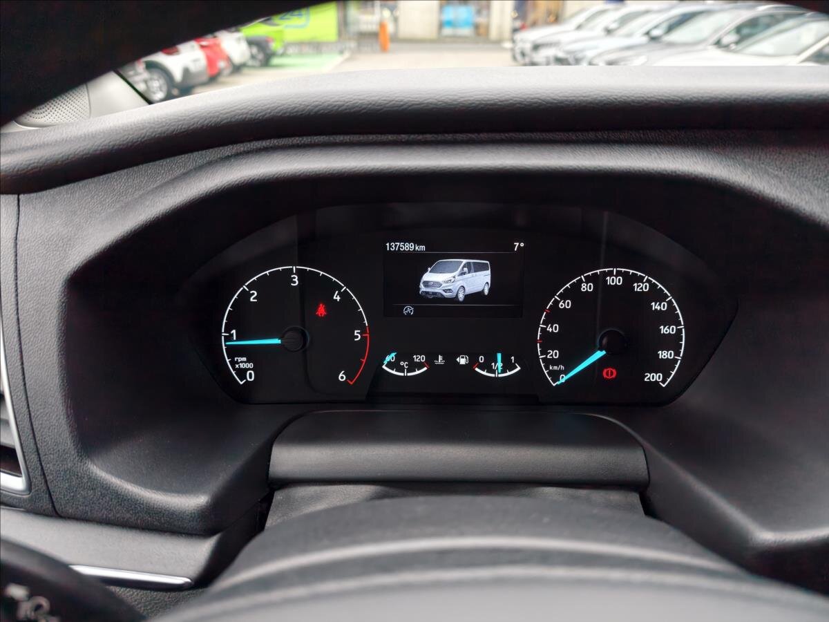 Ford Tourneo Custom MPV 2,0 l 136 kw