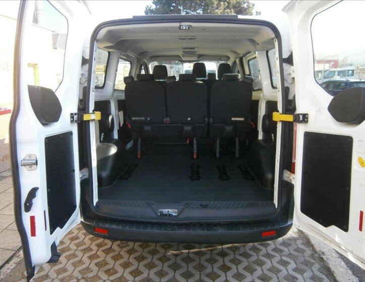 Ford Transit Custom 7