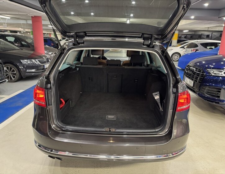 Volkswagen Passat Kombi 2,0 l 103 kw