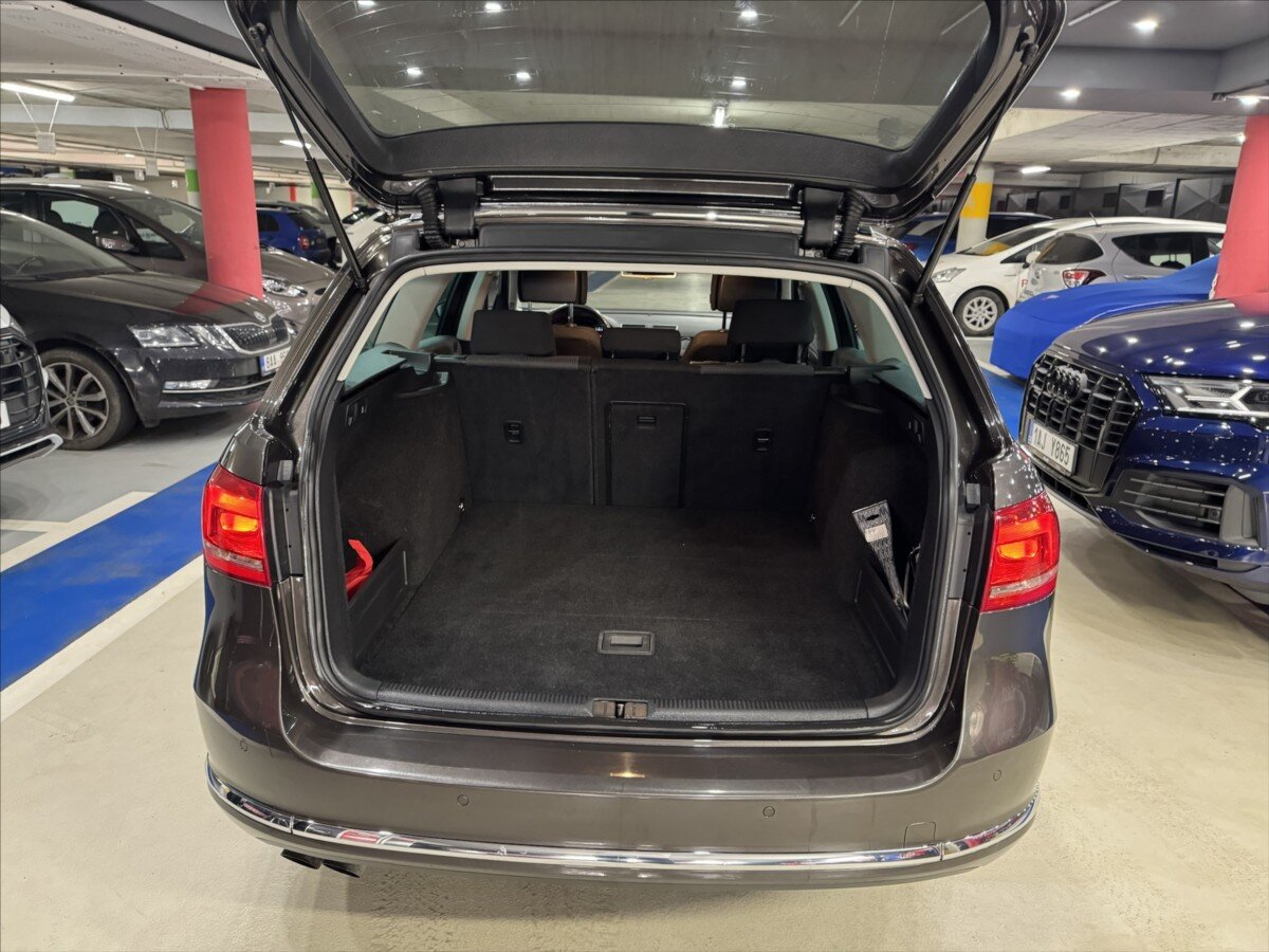 Volkswagen Passat Kombi 2,0 l 103 kw