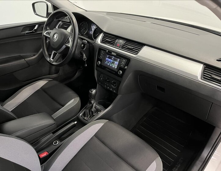 Škoda Rapid Liftback 1,2 l 66 kw