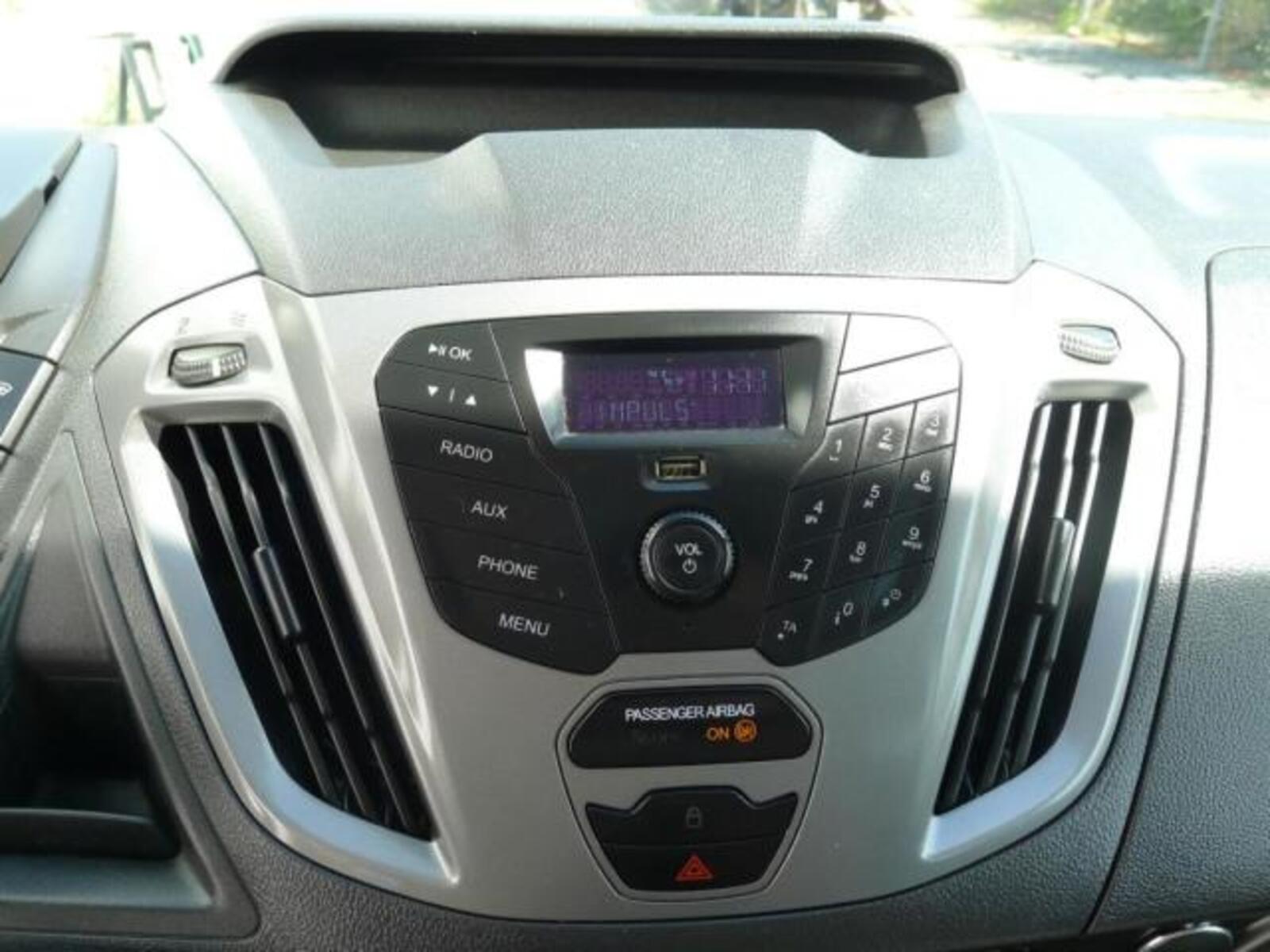 Ford Transit Custom 12