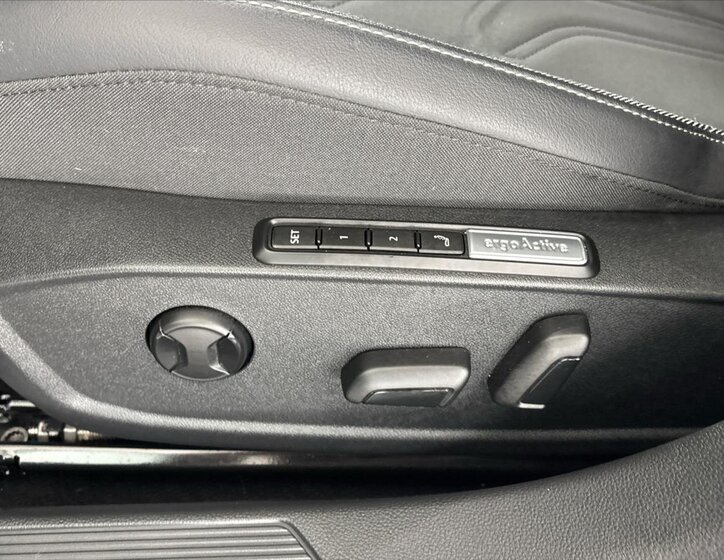 Volkswagen Golf Kombi 1,5 l 110 kw